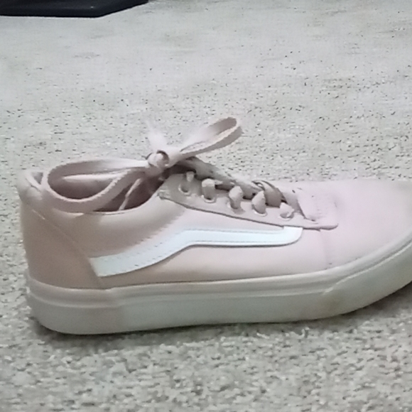 Pink lace up low top vans - Picture 2 of 3